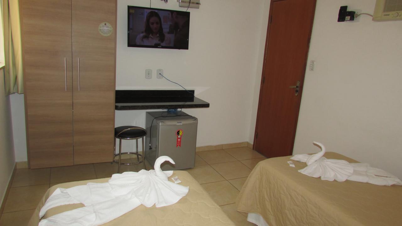Hotel Oitis Governador Valadares Exterior foto